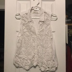 Abercrombie lace front sleeveless button down